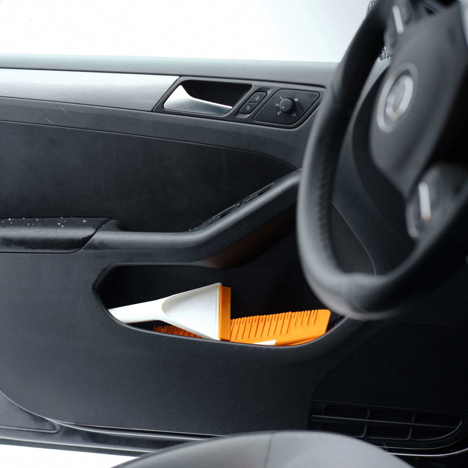 Fiskars SnowXpert Eiskratzer & Schneebürste - Image 6