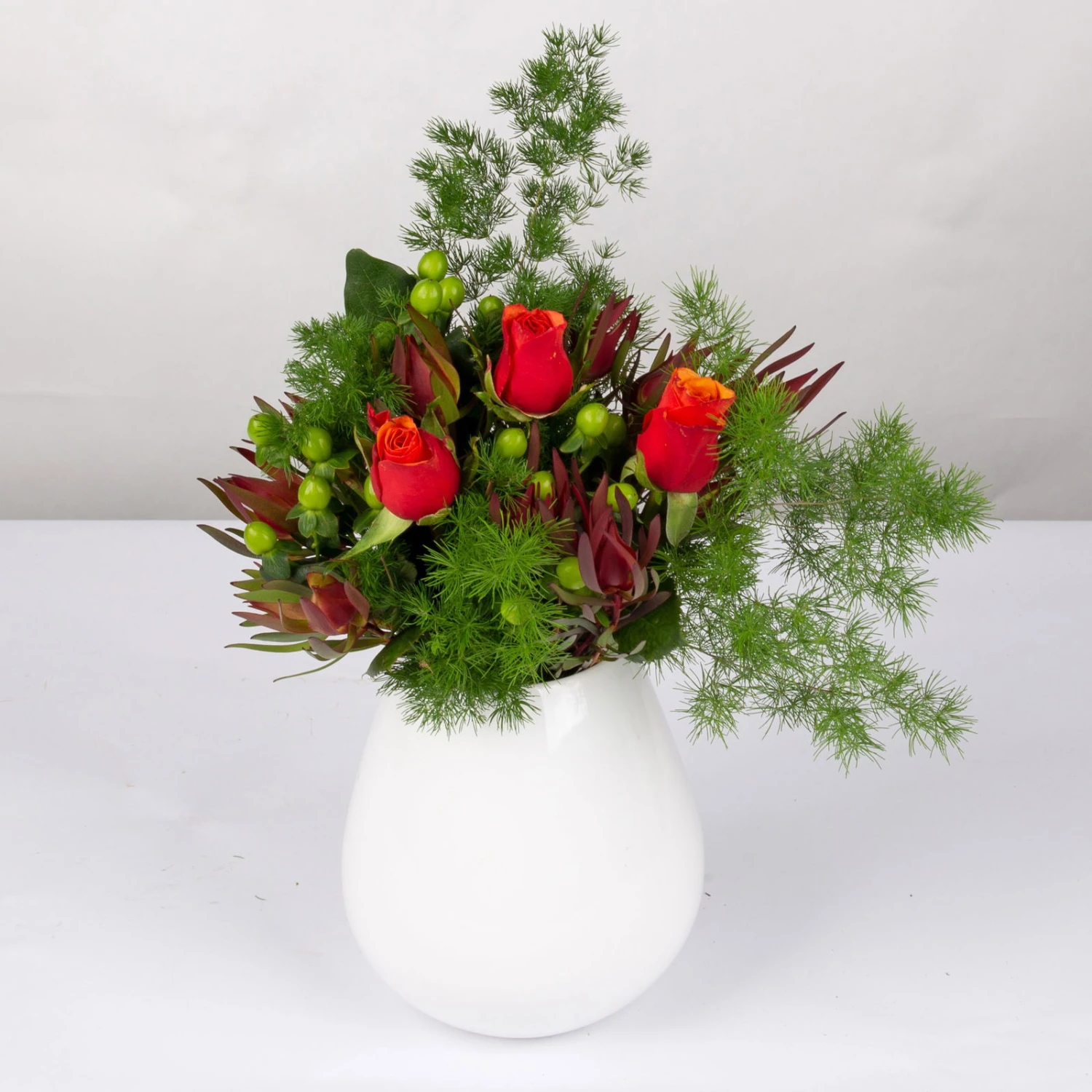 Blumenbund Rose 'Espana' Mit Zierspargel, Mit Gratis Grußkarte - Image 3