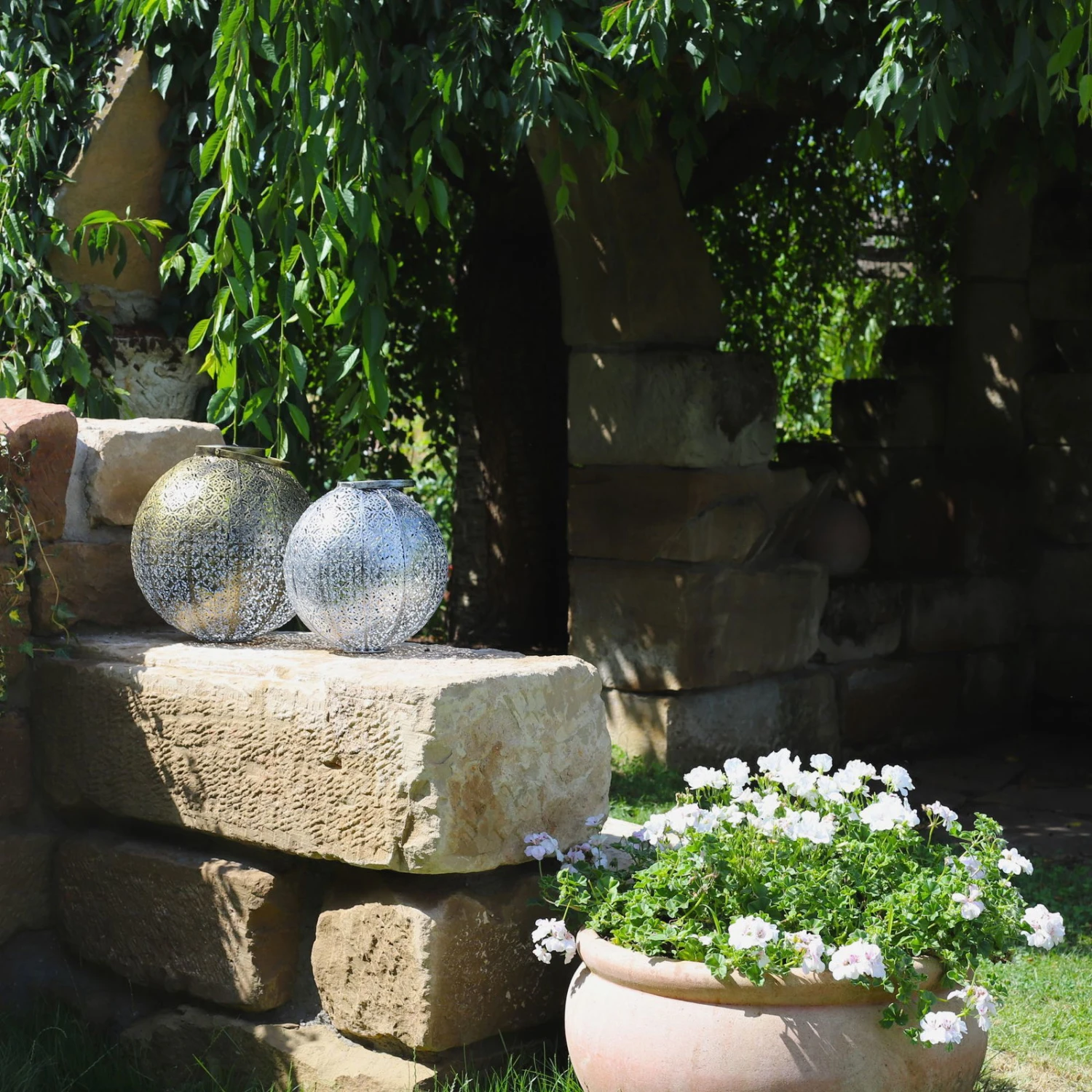 Kölle Solarlaterne Giant Damast, Gold Matt, Höhe 39 Cm, Ø 37 Cm - Image 3